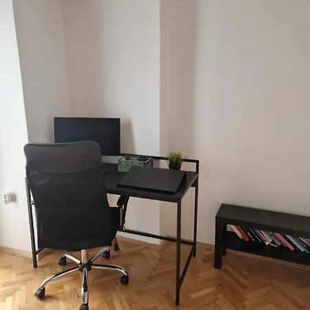Comfy Center *
