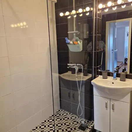 Comfy Center * Escópia